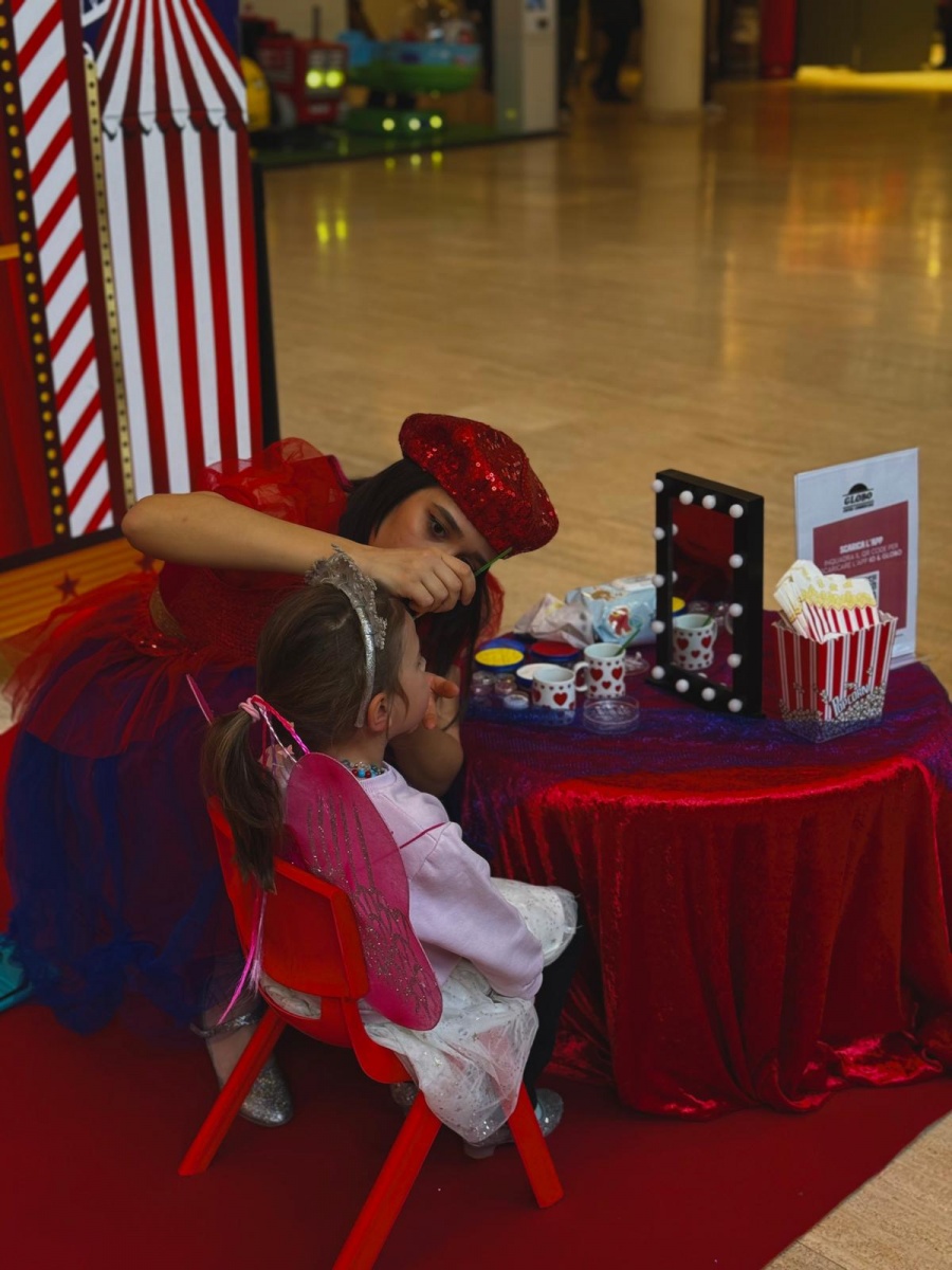 Carnevale al centro Globo: allestimenti spettacolari e attività per famiglie - 5