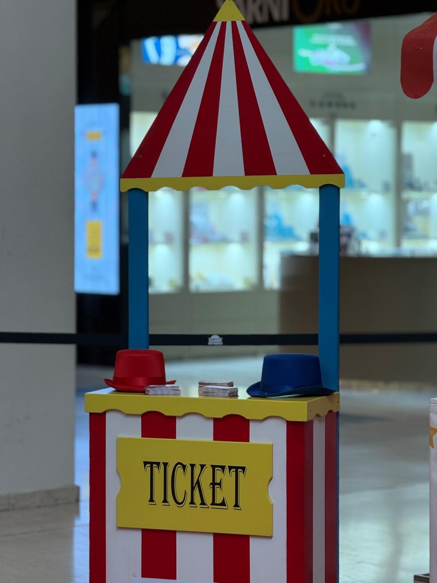 Carnevale al centro Globo: allestimenti spettacolari e attività per famiglie - 7