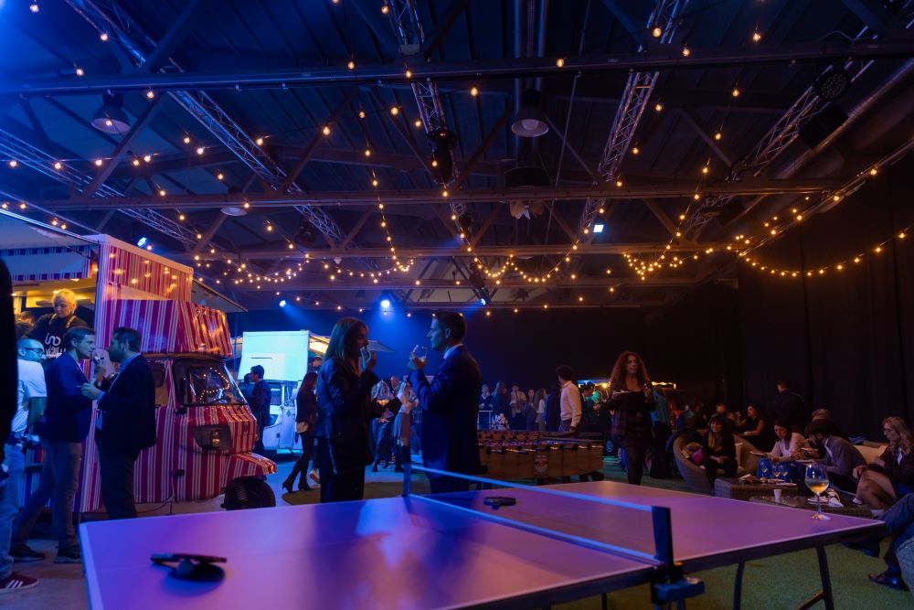 Una convention ispirata ai late-night show americani - 9