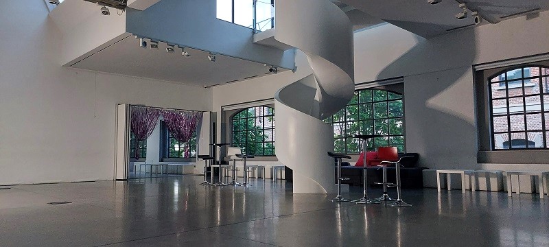 Location scouting e gestione catering per evento a Milano - 2