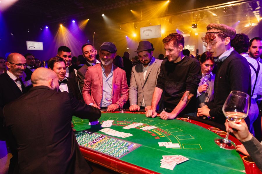 Un evento di Natale diverso dal solito, ambientato nei ruggenti anni ’20! - 12