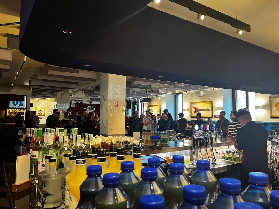 Cocktail Challenge Team Building: l’attività perfetta per un anniversario aziendale - 0