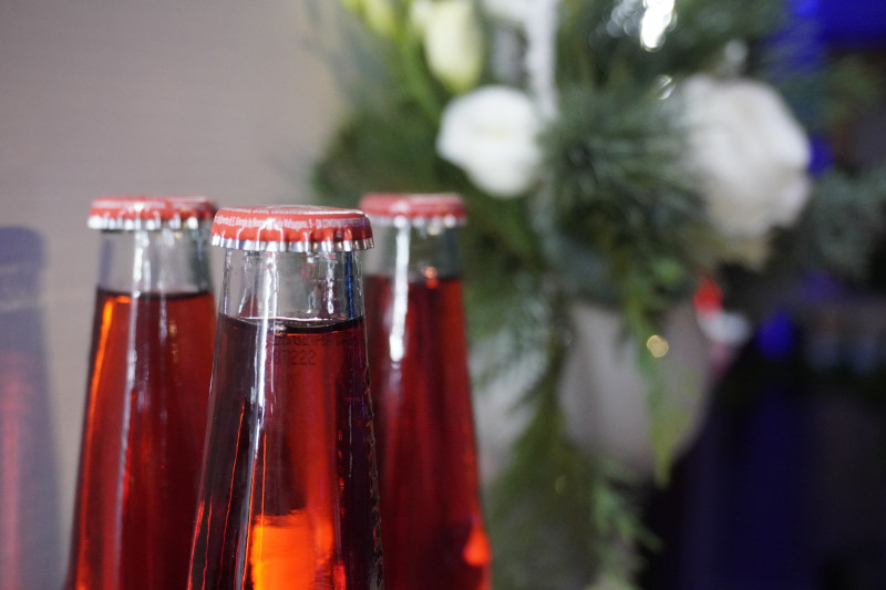 Kick-off aziendale Saint-Gobain 2026: allestimenti creativi a tema montagna a Milano - 6