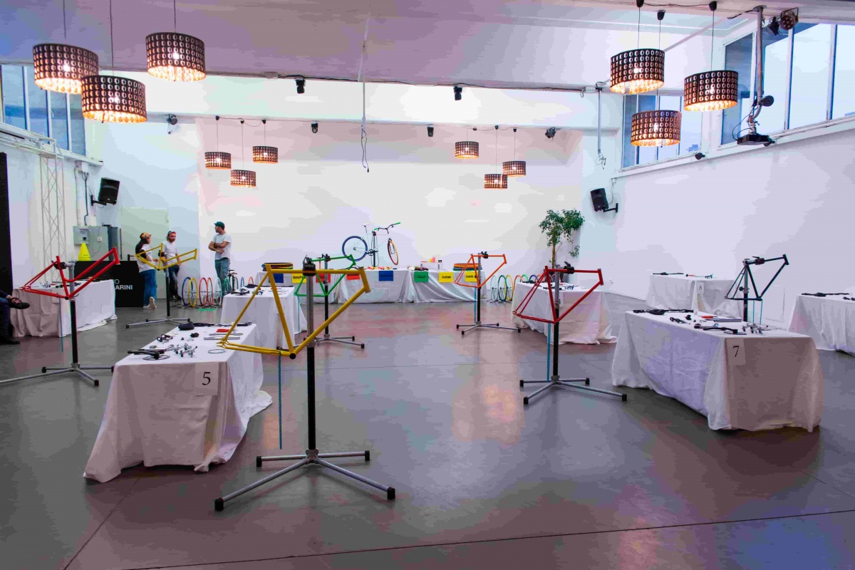 Team building bike building per Openmind - 0