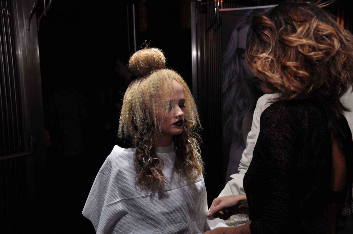 Primo contest di un tour promozionale tra i saloni Aveda - 0