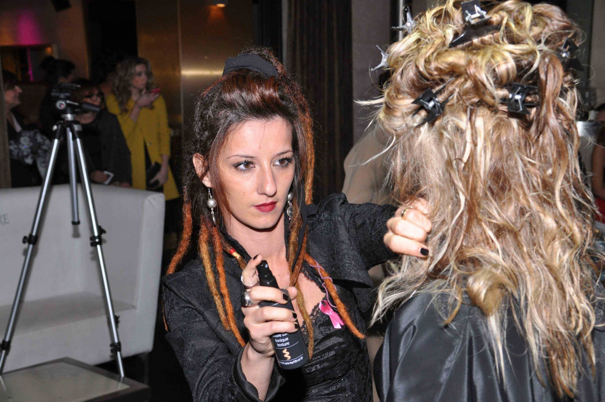 Primo contest di un tour promozionale tra i saloni Aveda - 18