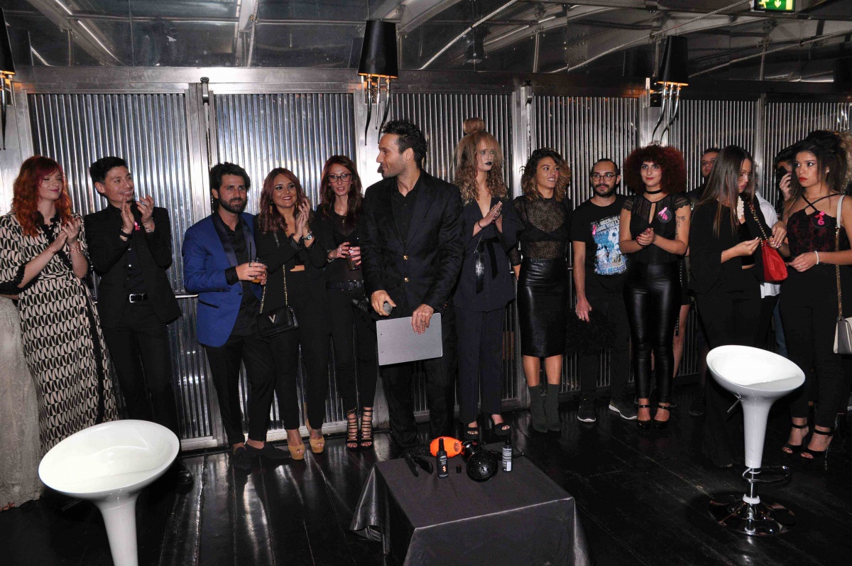 Primo contest di un tour promozionale tra i saloni Aveda - 32