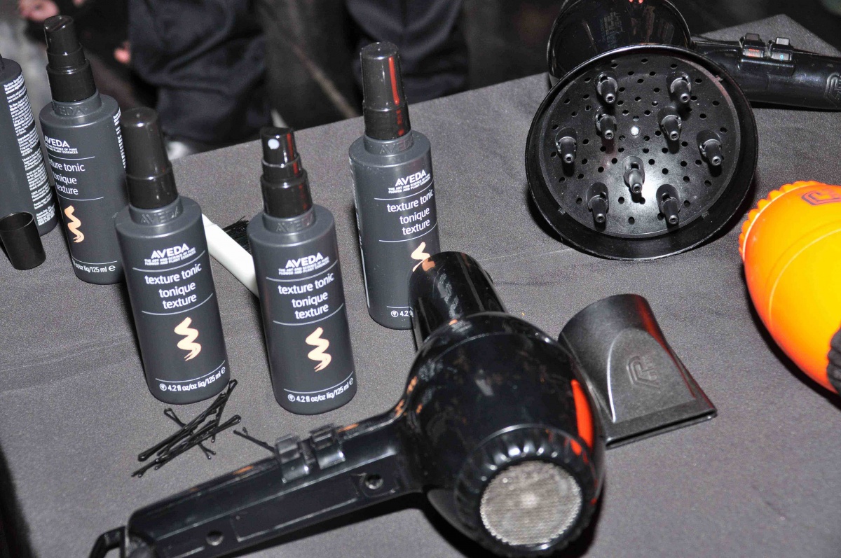 Primo contest di un tour promozionale tra i saloni Aveda - 46
