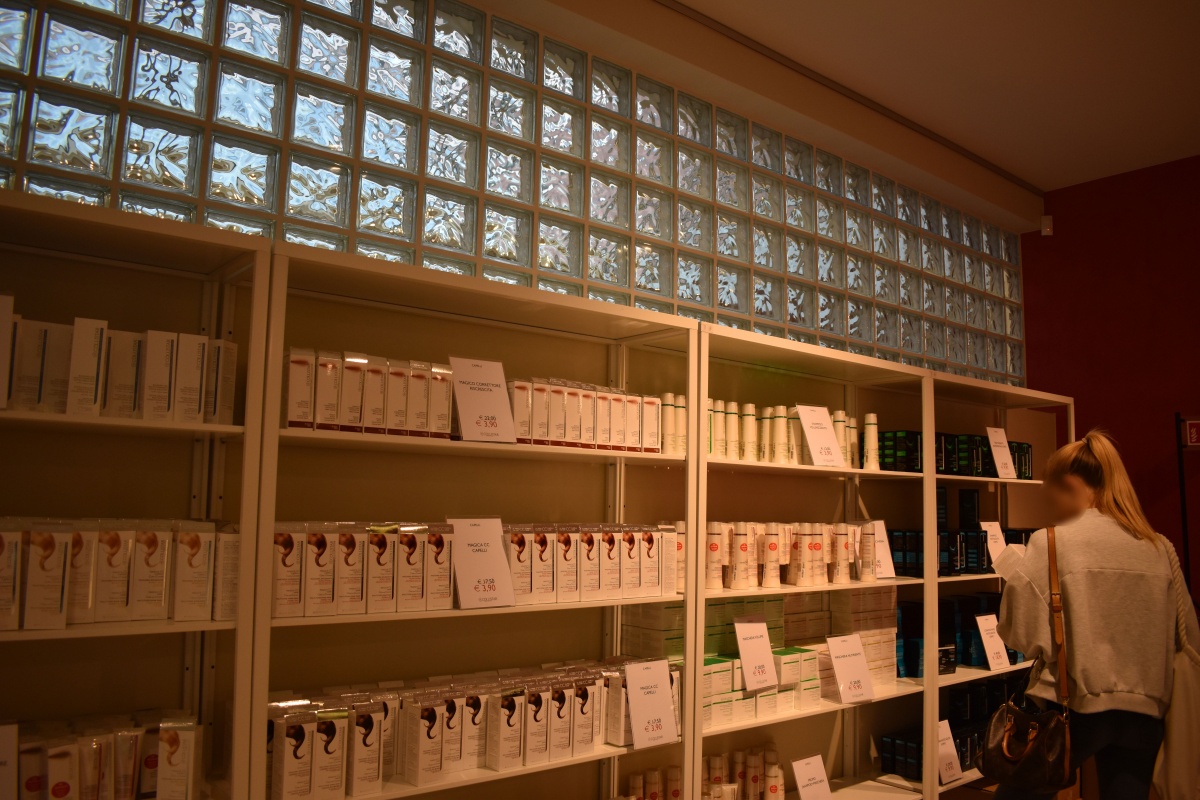 Svendita annuale per Collistar - 18