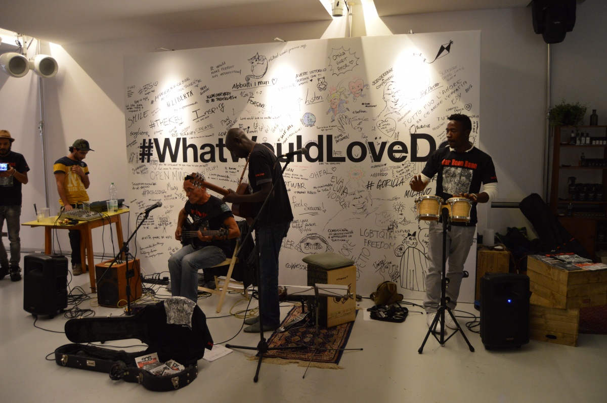 Mostra sensoriale di Lush Gorilla Perfume Volume IV Gallery - 16