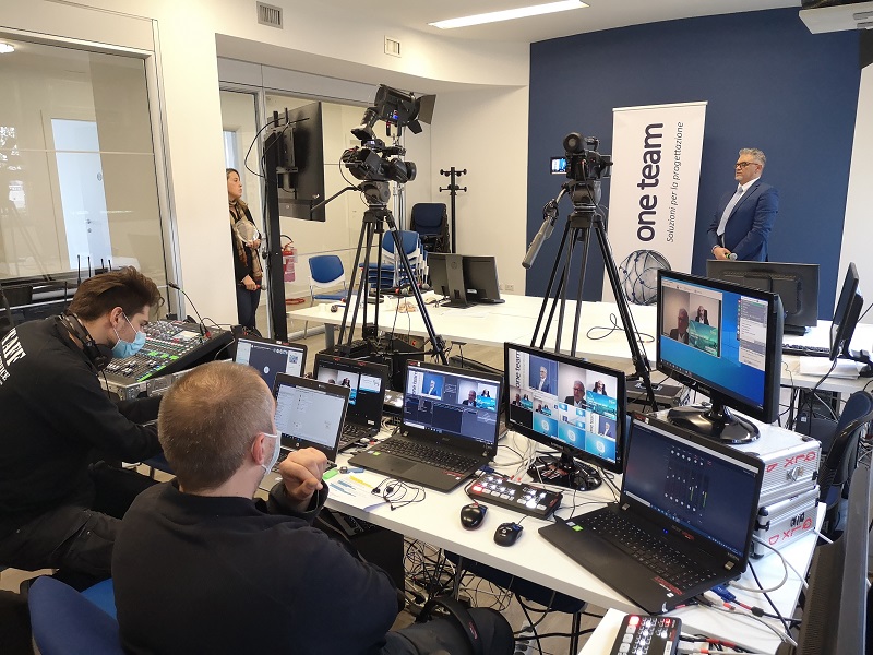 Evento virtuale per One Team - 1