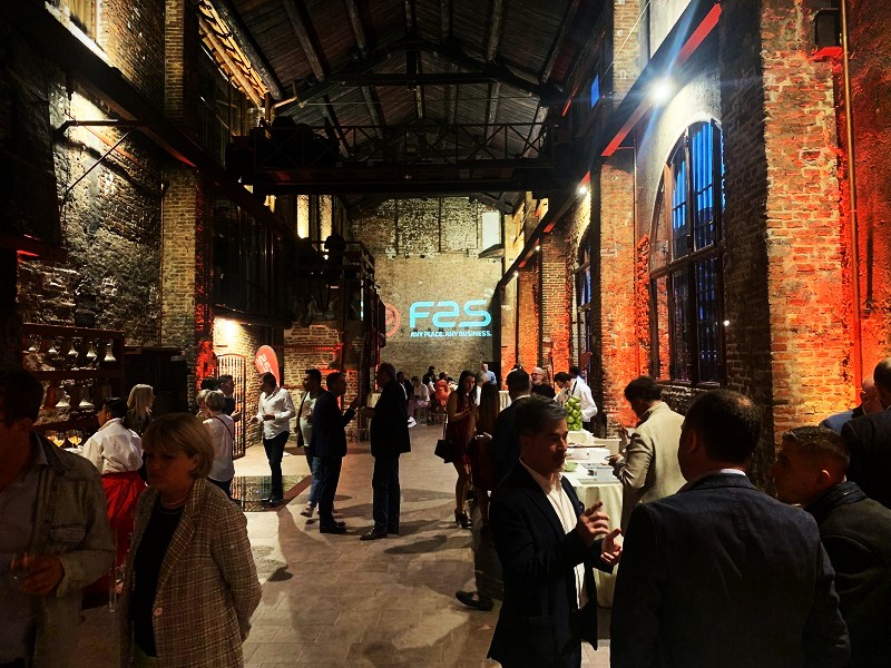 FAS International organizza una festa per i migliori clienti in occasione della fiera Venditalia - 1