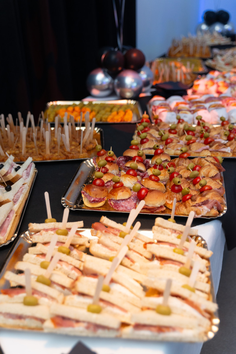 Organizzazione festa compleanno 60 anni location moderna total white Milano - 4