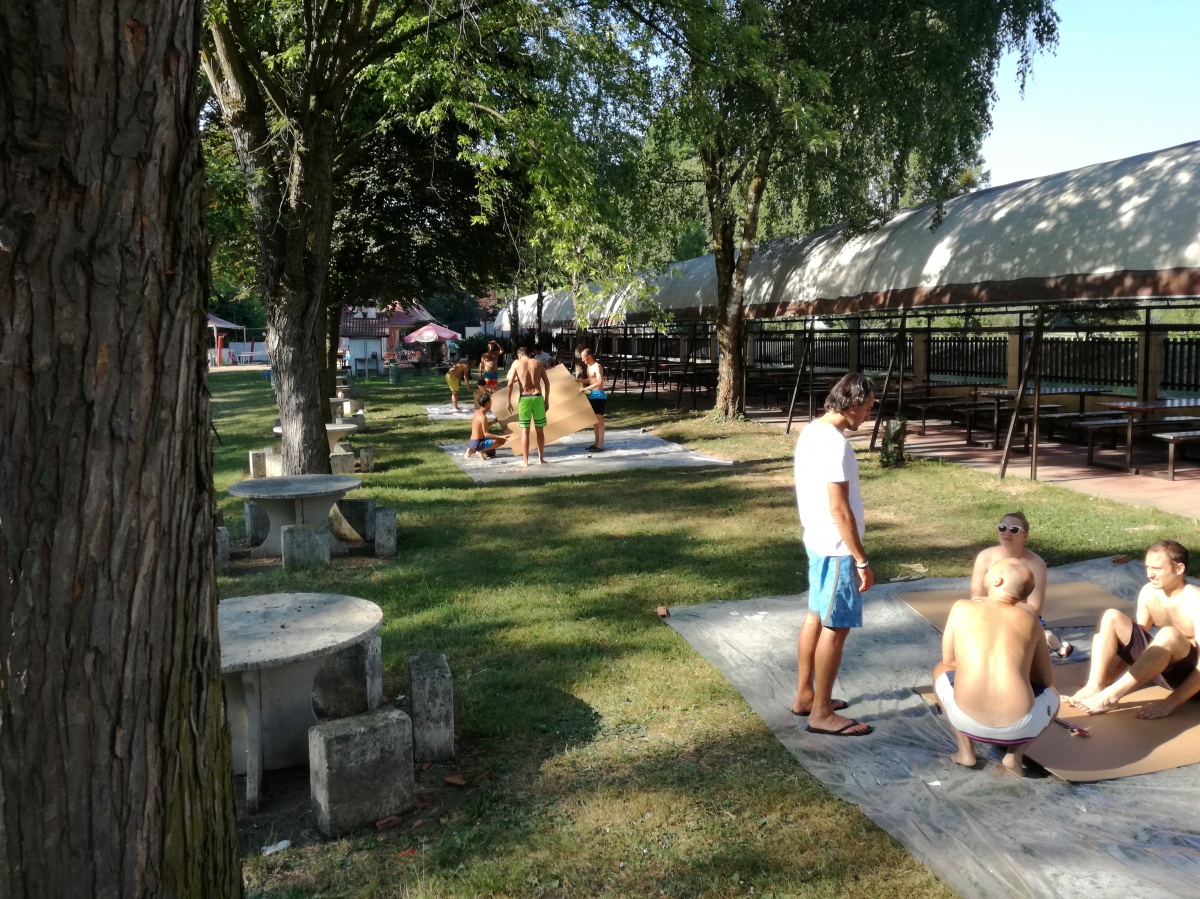 Team building carton boat per Decathlon - 6