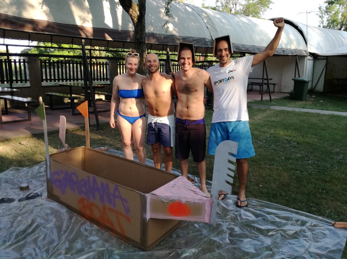 Team building carton boat per Decathlon - 4