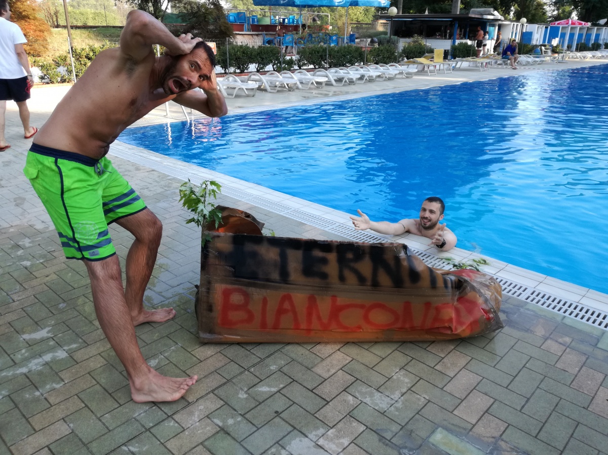 Team building carton boat per Decathlon - 5