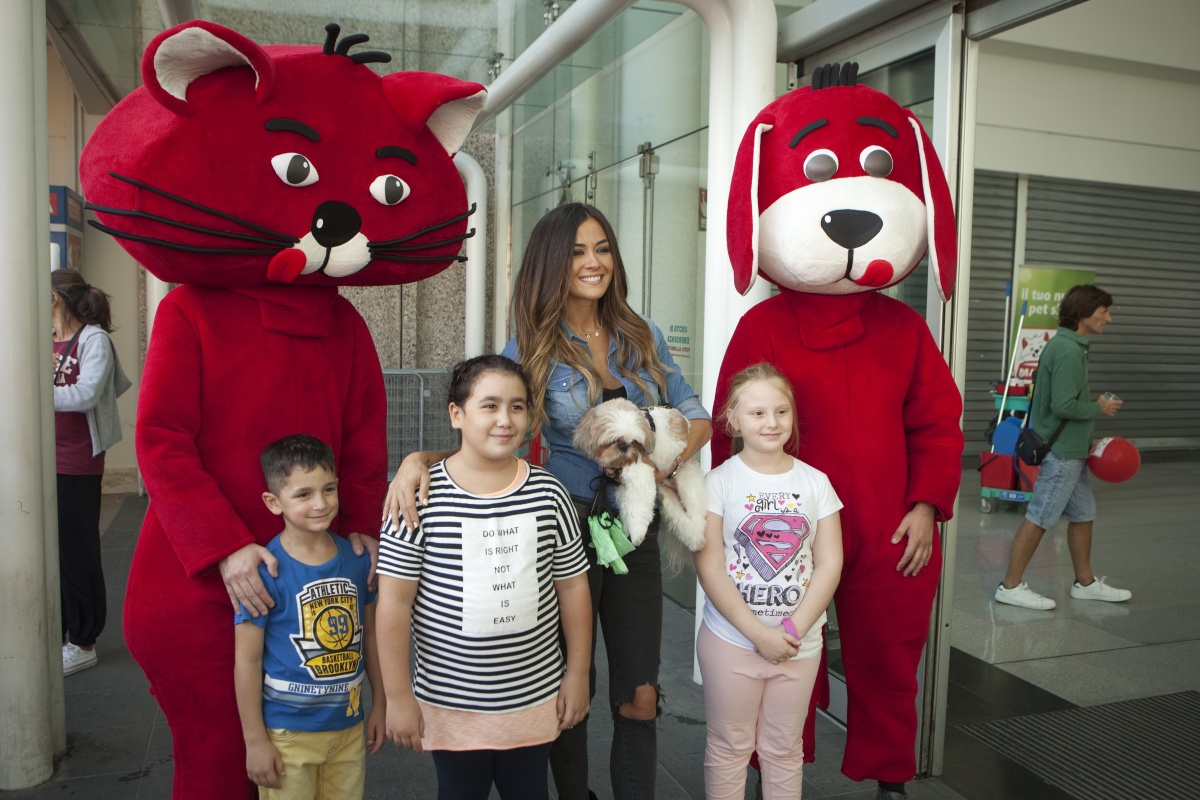 Villaggio Maxizoo a Roma con la testimonial Giorgia Palmas - 3