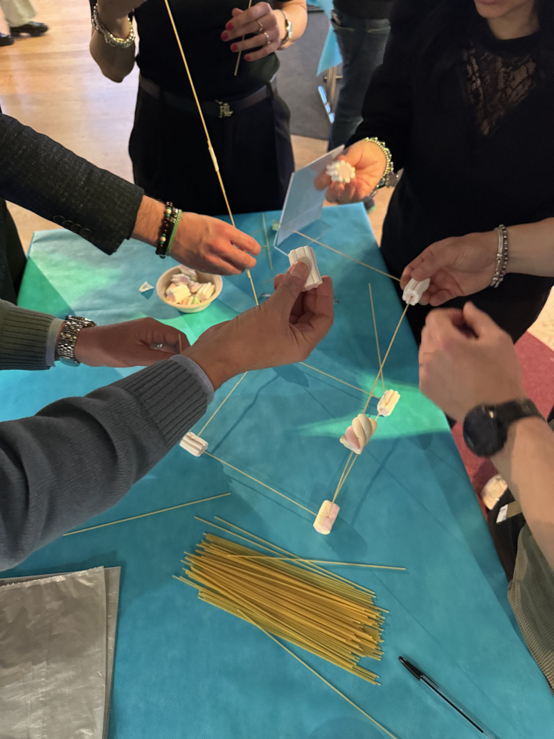 Team building Solidale: il "CHAIRITY BUILDING" Unisce Collaborazione e Beneficenza - 7