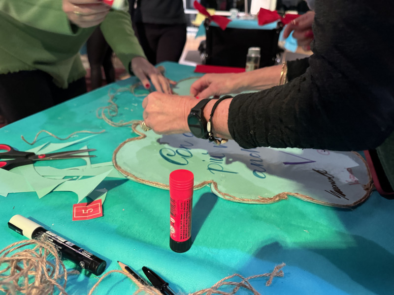 Team building Solidale: il "CHAIRITY BUILDING" Unisce Collaborazione e Beneficenza - 2