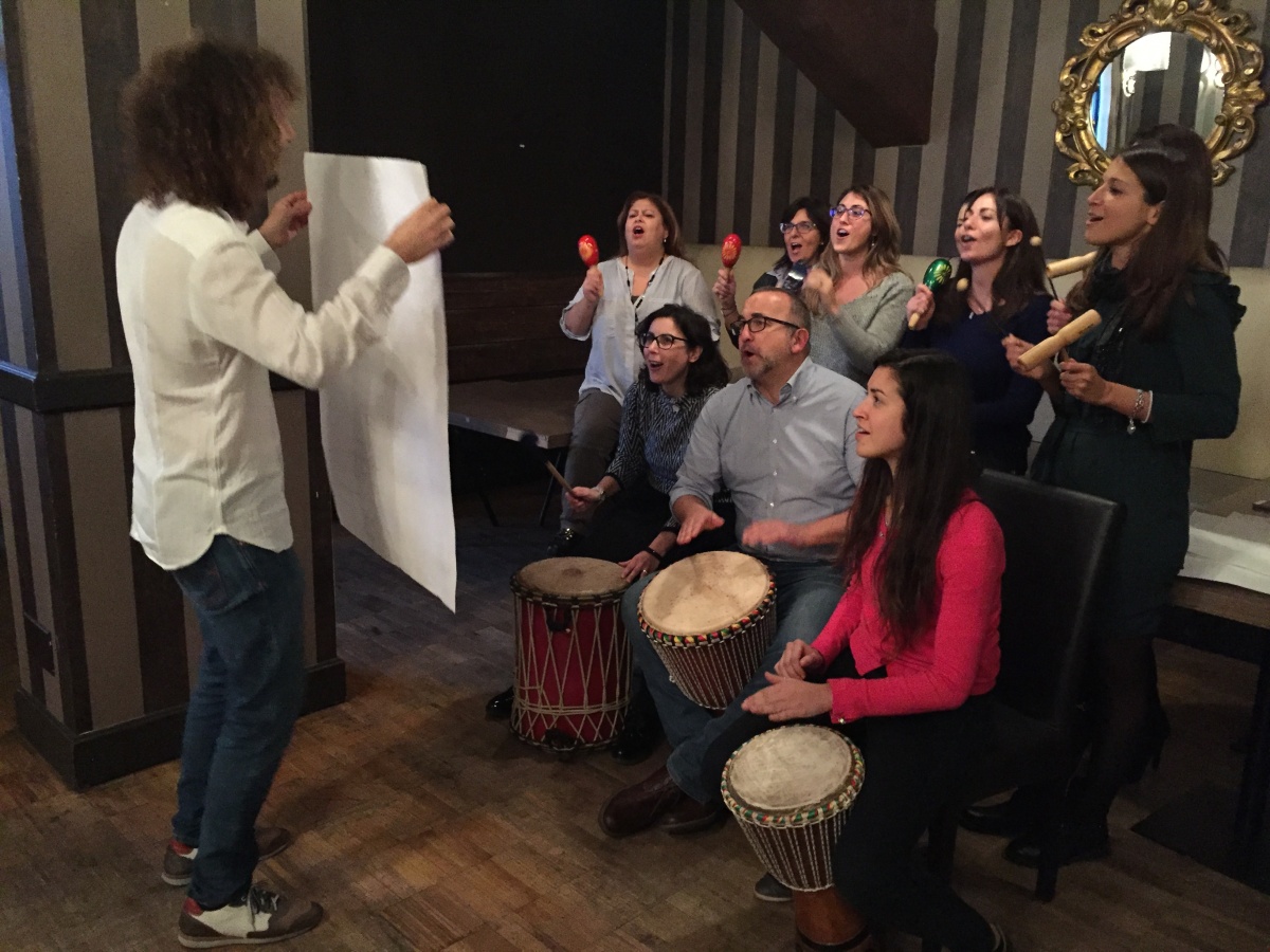 Team Building Drum Circle per Reckitt Benckiser - 6