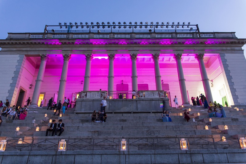 Party esclusivo di fine anno di una scuola privata a Milano - 1