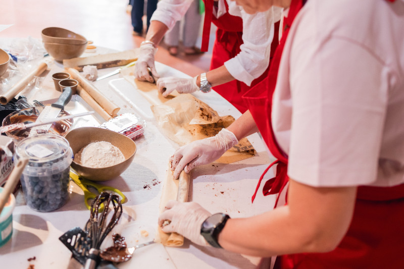 Esperienza di team cooking con ospiti speciali - 1