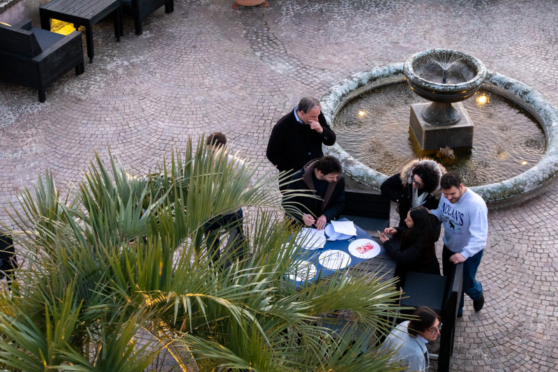 Movie Making Team Building: Trasformare un Castello in Set Pubblicitario - 14