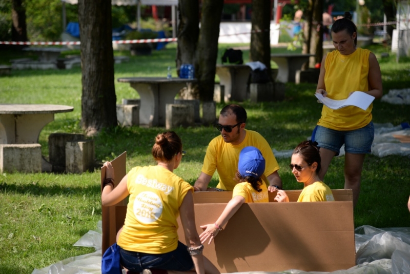 Smart Eventi: Team Building carton boat per Bestway Corp. - 25