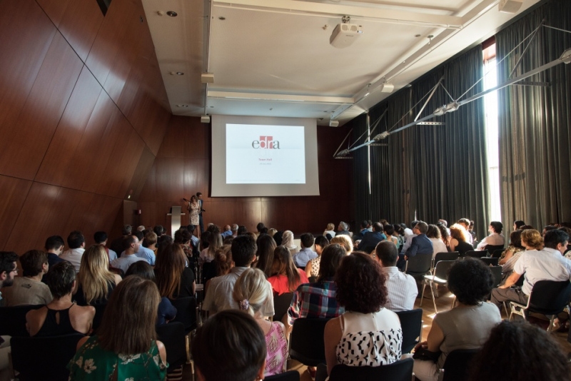 Smart Eventi organizza il meeting aziendale e aperitivo con dinner buffet e dj set per Edra Spa. - 25