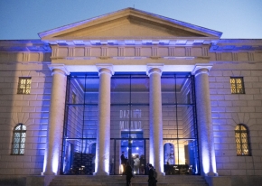 Catalina Marketing ha celebrato 25 anni di eccellenza con un evento aziendale esclusivo in una location storica. Allestimenti personalizzati, servizi ristorativi di alto livello e intrattenimento su misura per dipendenti e clienti.