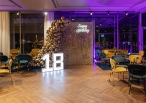 Festa di 18 anni su rooftop a Milano con servizi su misura