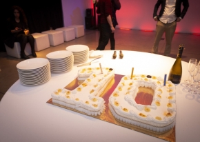 Smart Eventi ha curato l'anniversario aziendale di AlfaDocs a Milano: due giorni di festeggiamenti con servizi ristorativi d'eccellenza, meeting, DJ set, fotografia professionale e Team Building per 70 partecipanti.