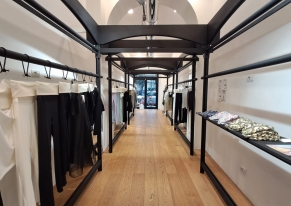 Smart Eventi ha supportato Maison Danha nella ricerca e selezione di un temporary store a Milano per promuovere la nuova linea sportiva Zeffy e la linea beauty del brand coreano Maison Danha.