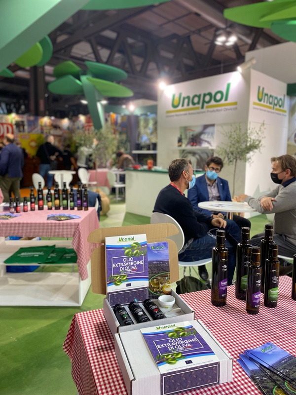 Allestimento fiera Tuttofood per Unapol - 2